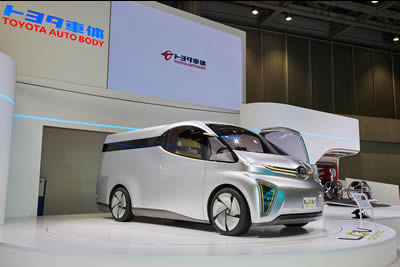 Toyota Auto Body LC D-Cargo Concept 